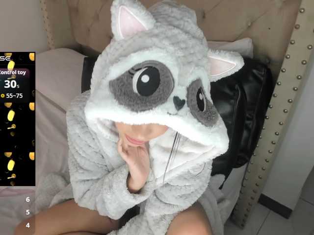 RealDirtyLatin live cam on BongaCams