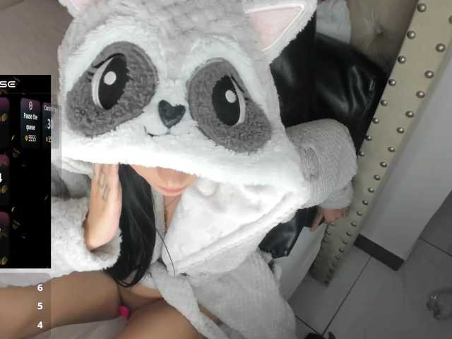 RealDirtyLatin live cam on BongaCams