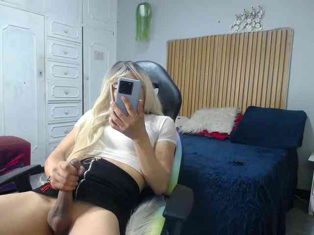 Barbie-Demon Live Webcam on BongaCams