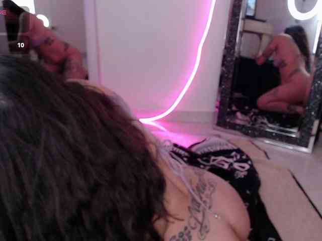tattoo_highmami webcam