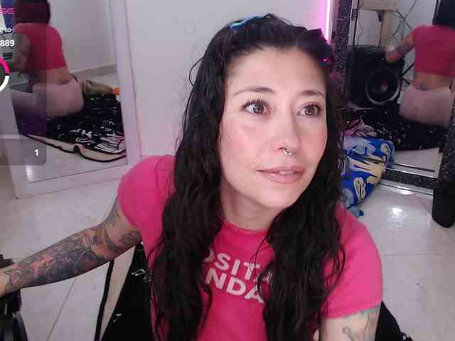 tattoo_highmami webcam