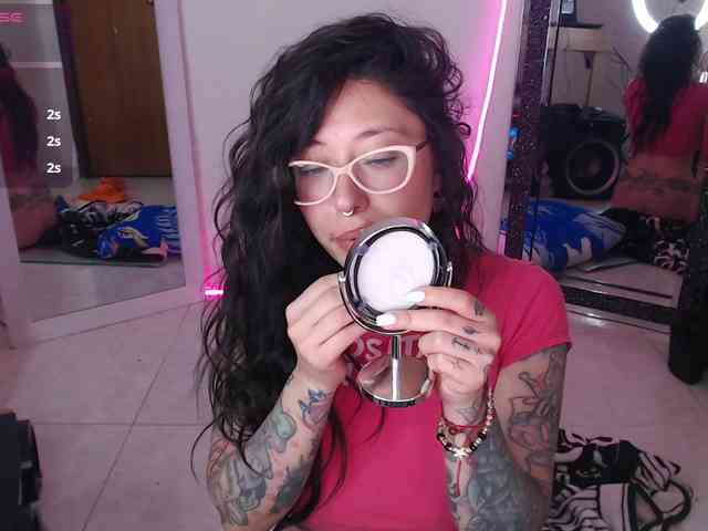 tattoo_highmami webcam