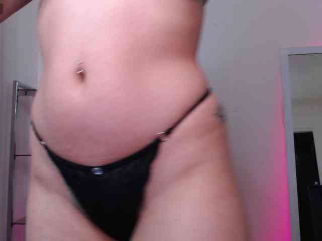 Modella: tattoo_highmami
