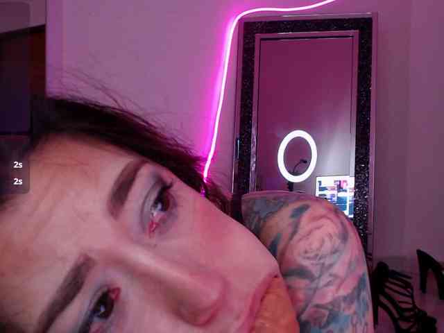 tattoo_highmami webcam