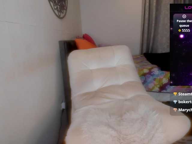 alivega101 live webcam show