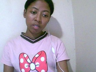 Jolie10's Live Webcam
