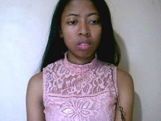 Jolie10's Live Webcam