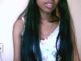 Jolie10's Live Webcam