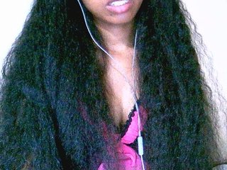 Jolie10's Live Webcam