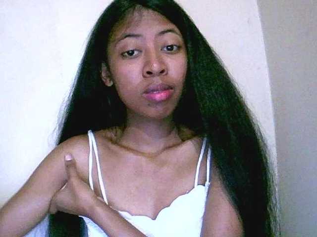 Jolie10 live cam on BongaCams