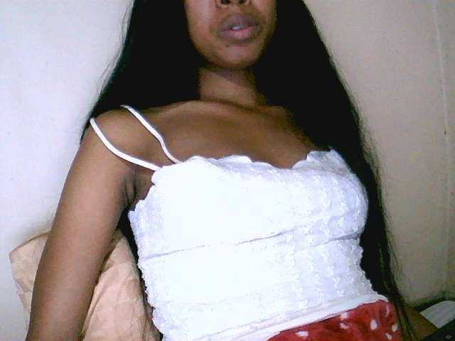 Jolie10 live cam on BongaCams