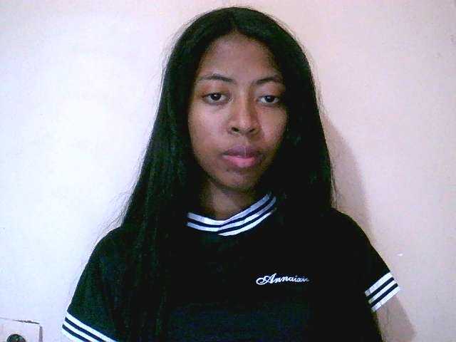 Jolie10 live webcam show