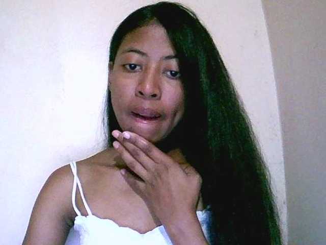 Jolie10 live cam on BongaCams