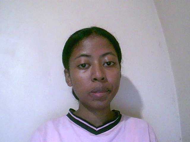 Jolie10's BongaCams show and profile