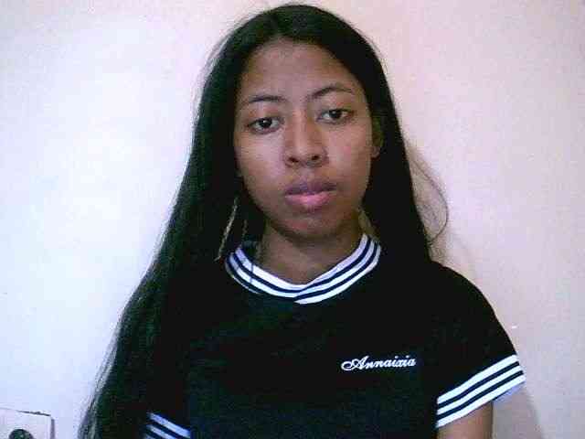 Jolie10 webcam