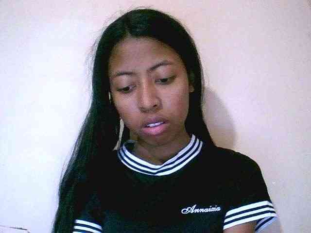 Jolie10 webcam