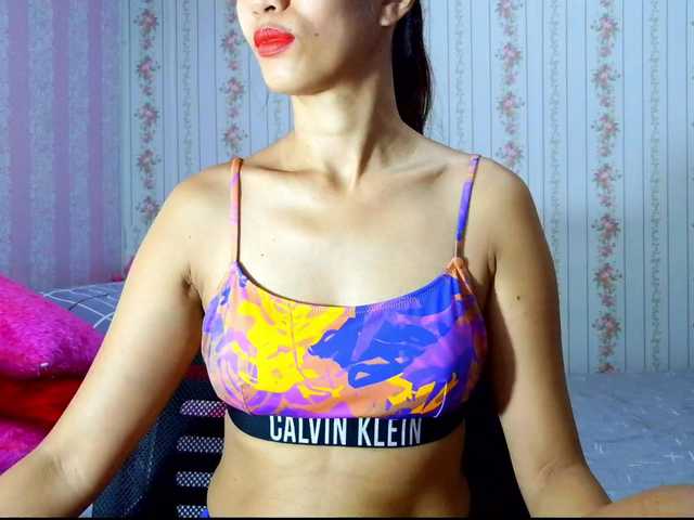 Clitoria live cam on BongaCams