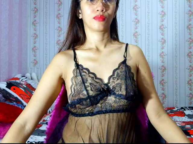 Clitoria live cam on BongaCams