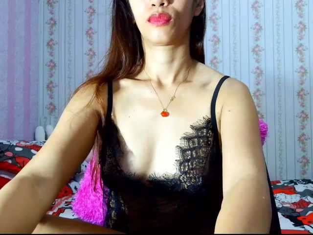 Clitoria live cam on BongaCams