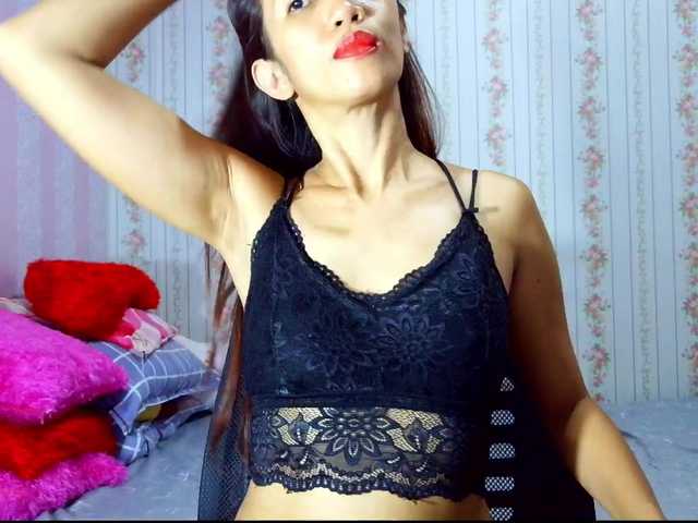 Clitoria live cam on BongaCams