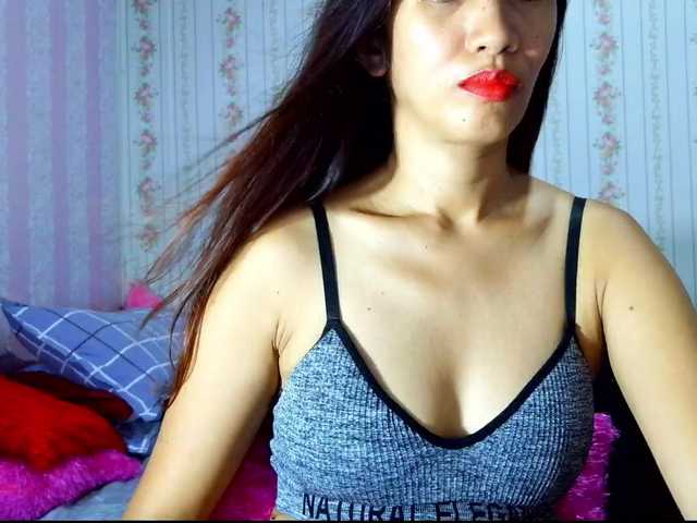 Clitoria live cam on BongaCams