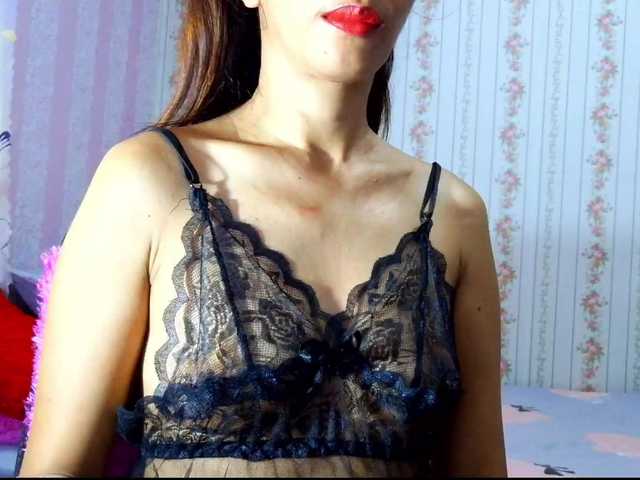 Clitoria live cam on BongaCams
