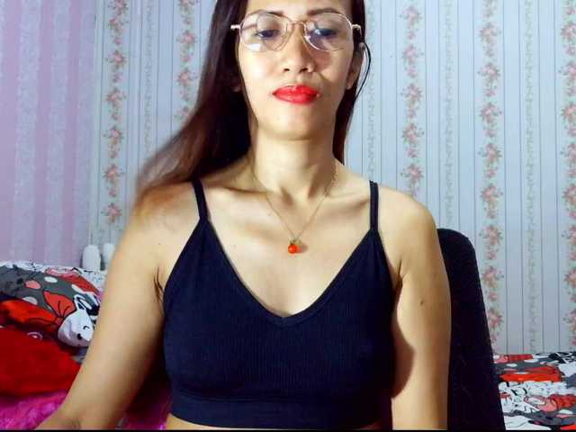 Clitoria live cam on BongaCams