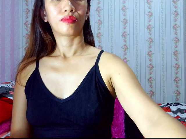 Clitoria live cam on BongaCams