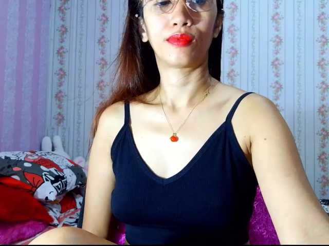 Clitoria live cam on BongaCams