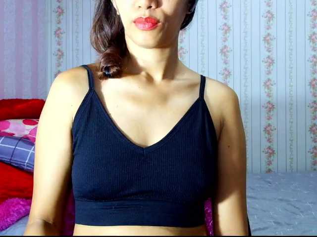 Clitoria live cam on BongaCams