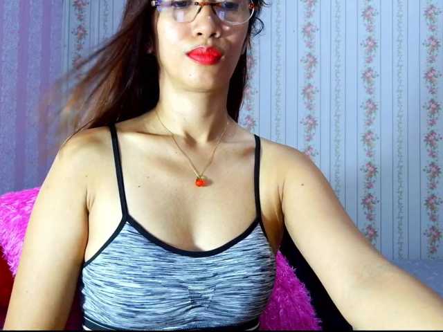 Clitoria live cam on BongaCams