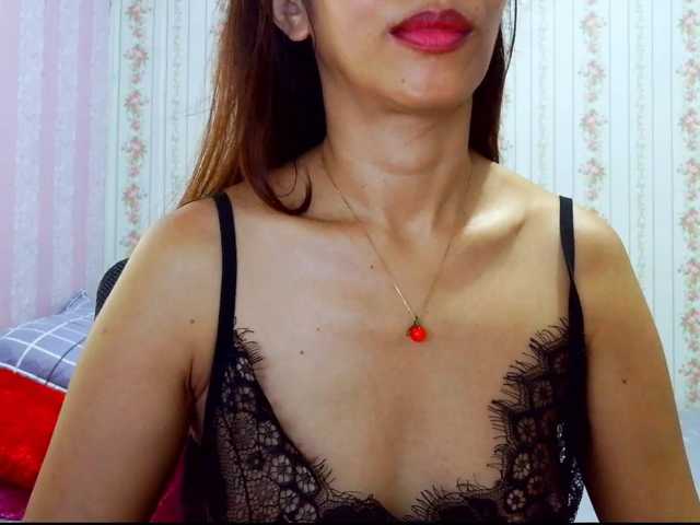 Clitoria live cam on BongaCams