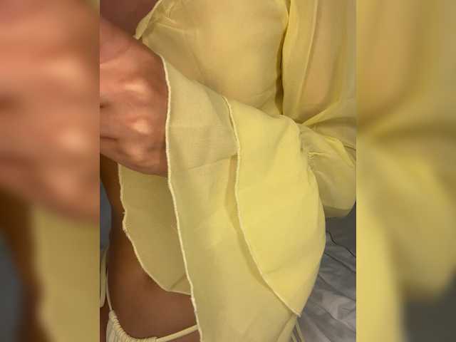 Flexibleass live cam on BongaCams