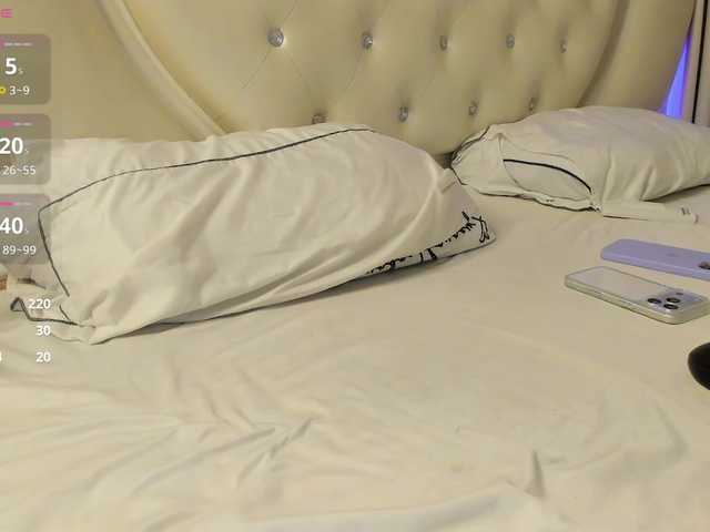 Flexibleass live cam on BongaCams
