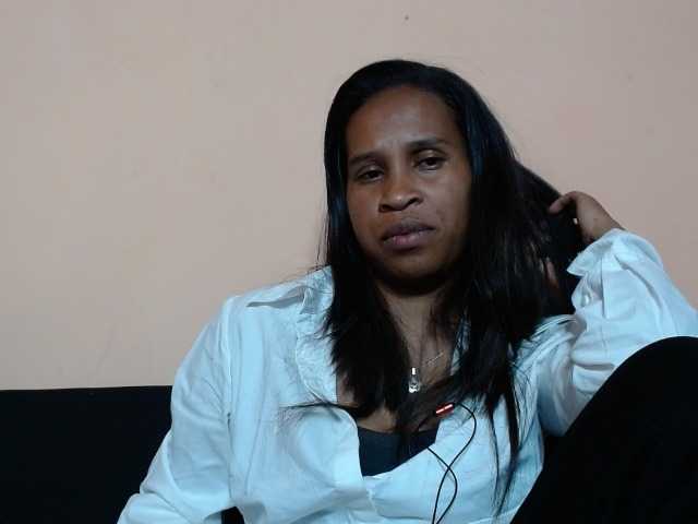 Rsylvia1 live cam on BongaCams