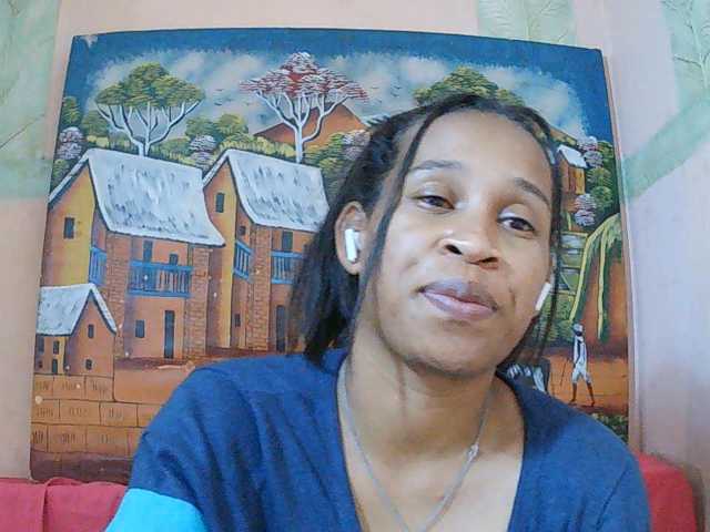Rsylvia1 live cam on BongaCams