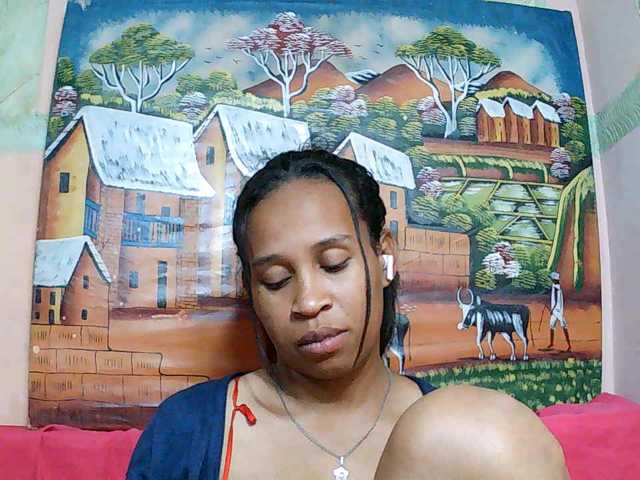 Rsylvia1 live cam on BongaCams