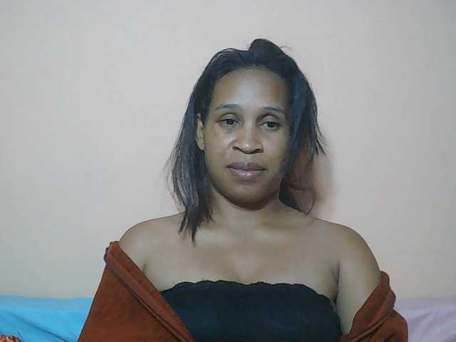 Rsylvia1 live cam on BongaCams