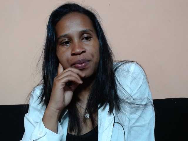 Rsylvia1 live cam on BongaCams