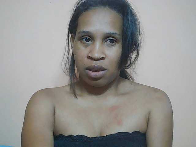 Rsylvia1 live cam on BongaCams