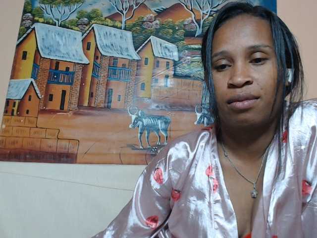 Rsylvia1 live cam on BongaCams