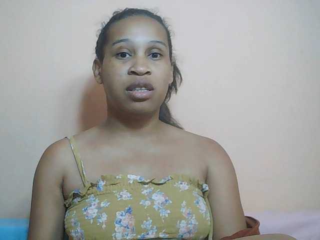 Rsylvia1 live cam on BongaCams