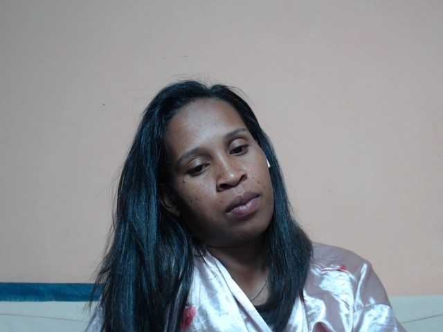 Rsylvia1 live cam on BongaCams