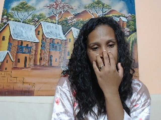 Rsylvia1 live cam on BongaCams