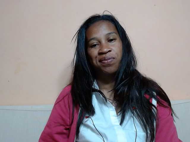 Rsylvia1 live cam on BongaCams