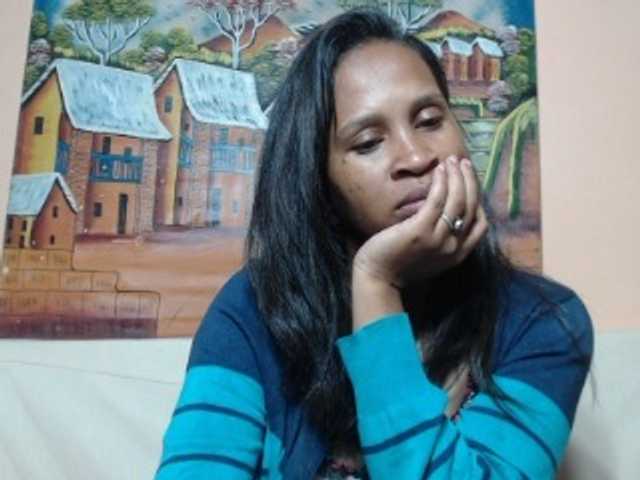 Rsylvia1 live cam on BongaCams
