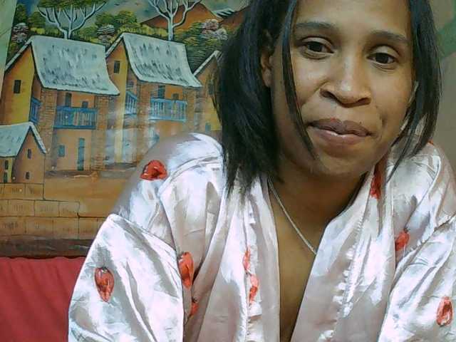 Rsylvia1 live cam on BongaCams
