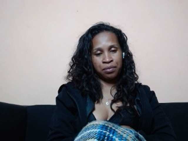 Rsylvia1 live cam on BongaCams