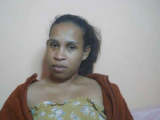 Rsylvia1 live cam on BongaCams