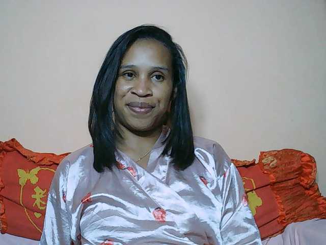 Rsylvia1 live cam on BongaCams